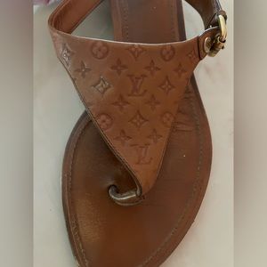 Louis Vuitton Brown leather monogrammed thong sandals